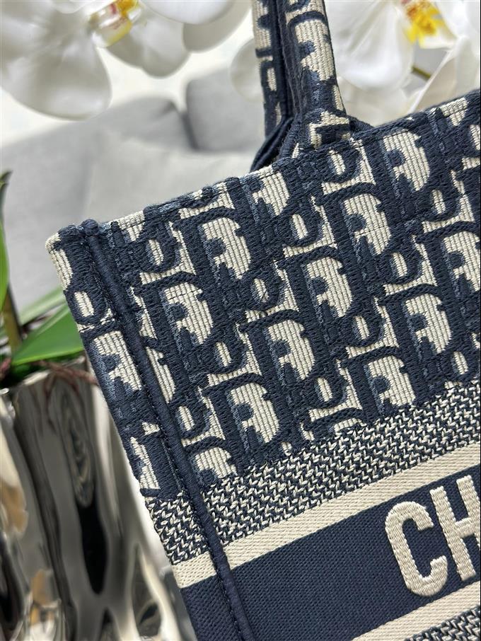 2025228Y580P203813828