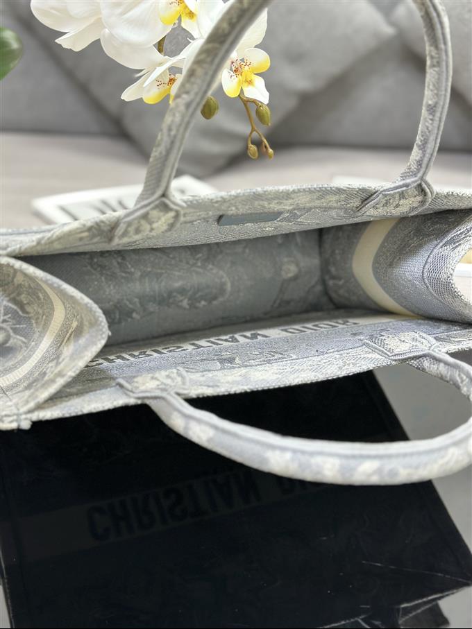 2025228Y580P203815699