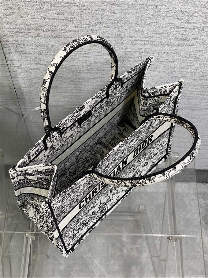 2025228Y580P203816406