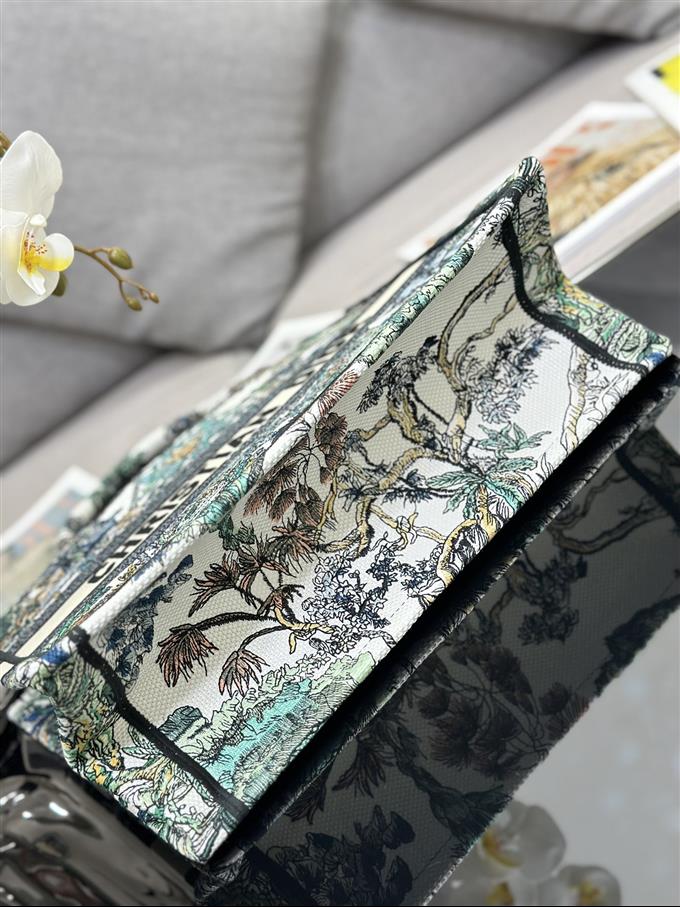 2025228Y580P20381662