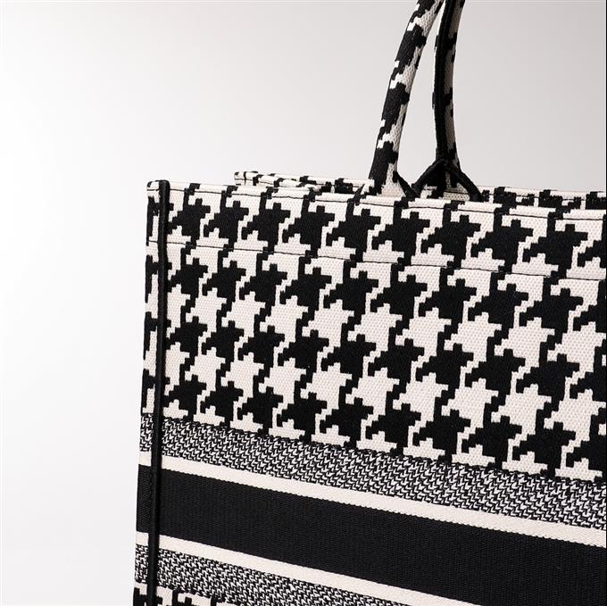 2025228Y580P203816639