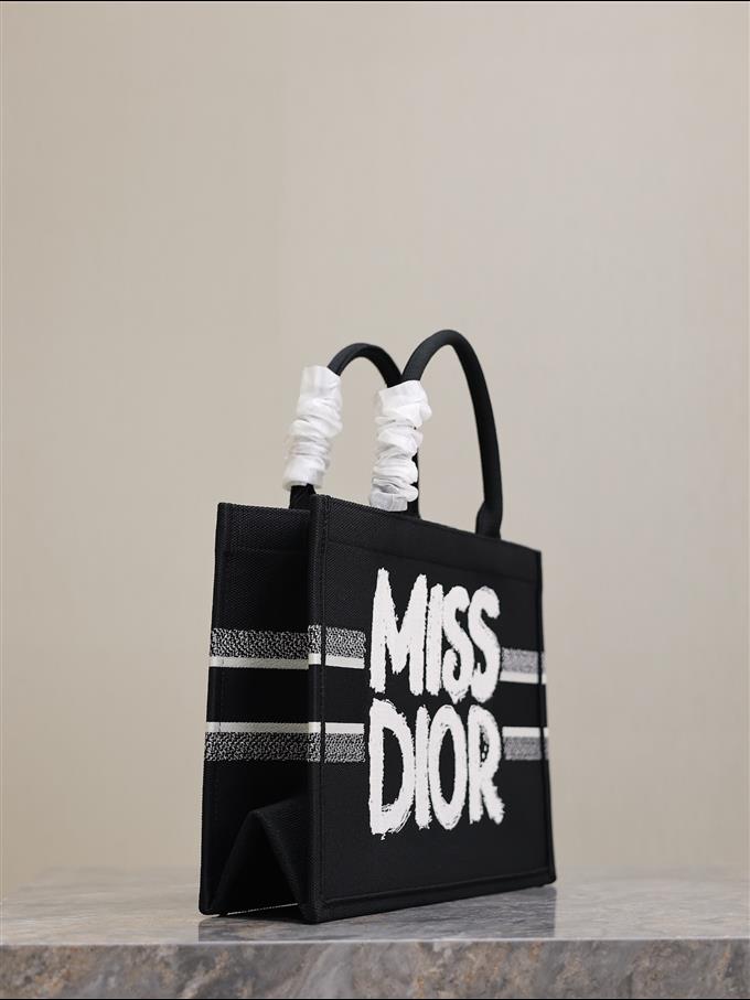 2025228Y580P203816778