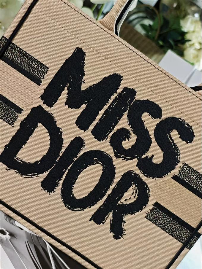 2025228Y580P203817886