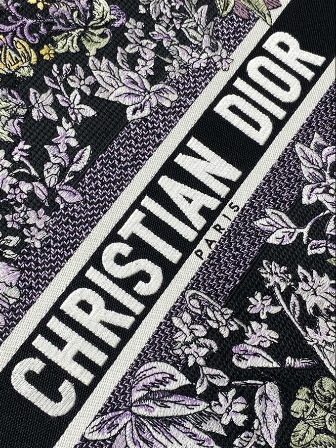 2025228Y580P212138769