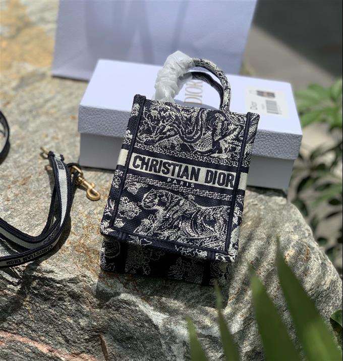 2025228Y580P212139211