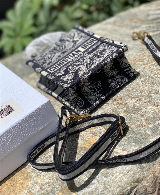 2025228Y580P212139290