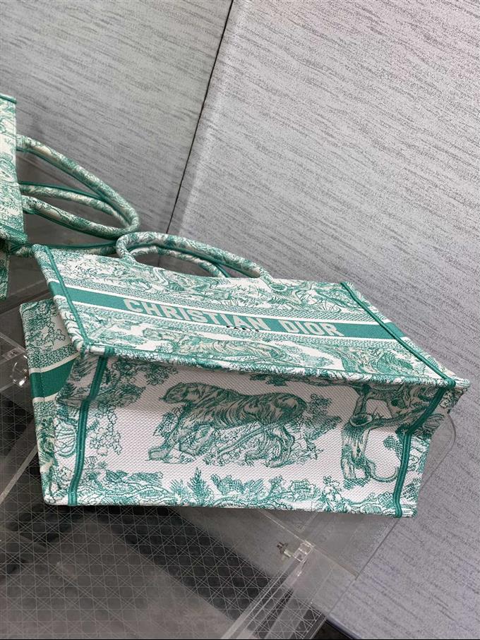 2025228Y580P212139844