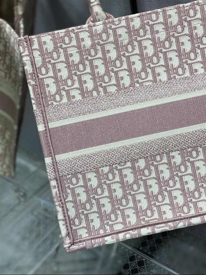 2025228Y580P212140827