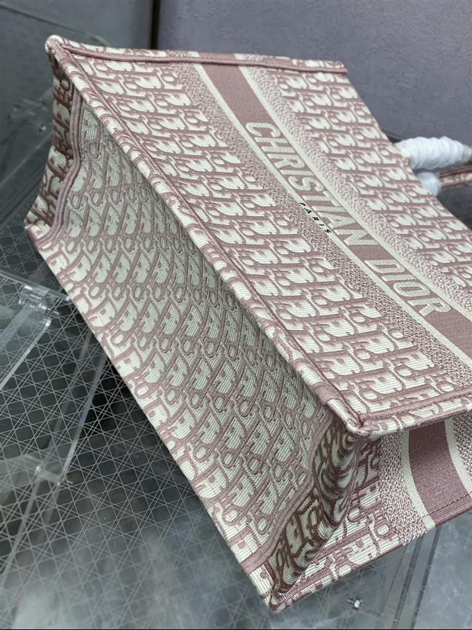 2025228Y580P212140857