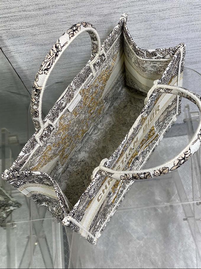 2025228Y580P212159601