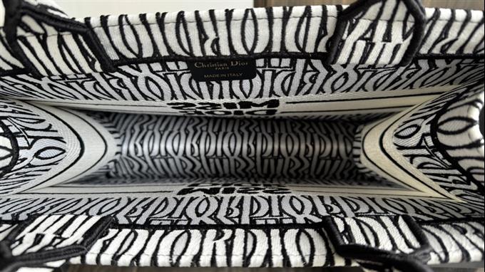 2025228Y580P212159887