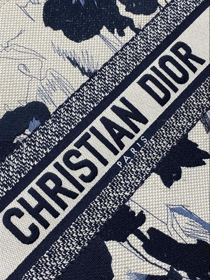 2025228Y600P203825251