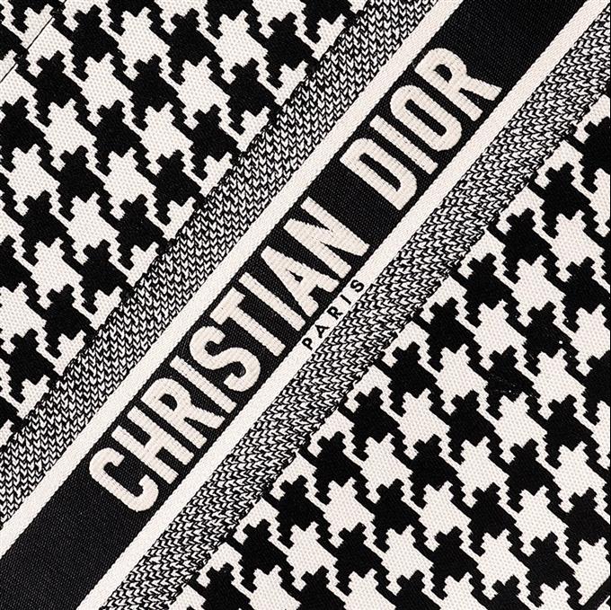 2025228Y600P203825553