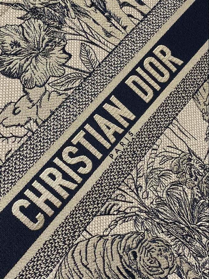 2025228Y600P203825806