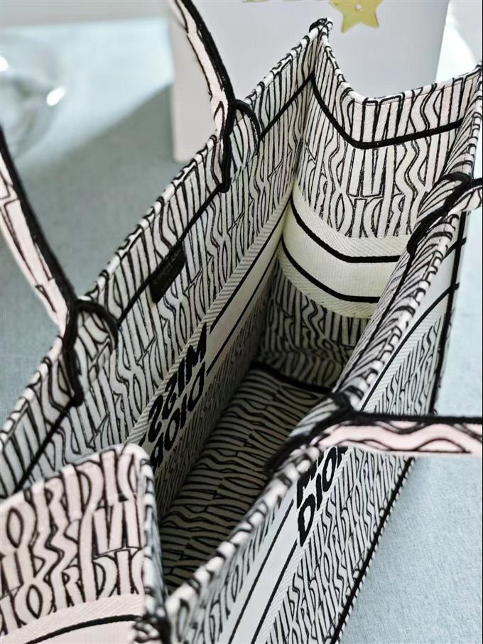 2025228Y600P203826626