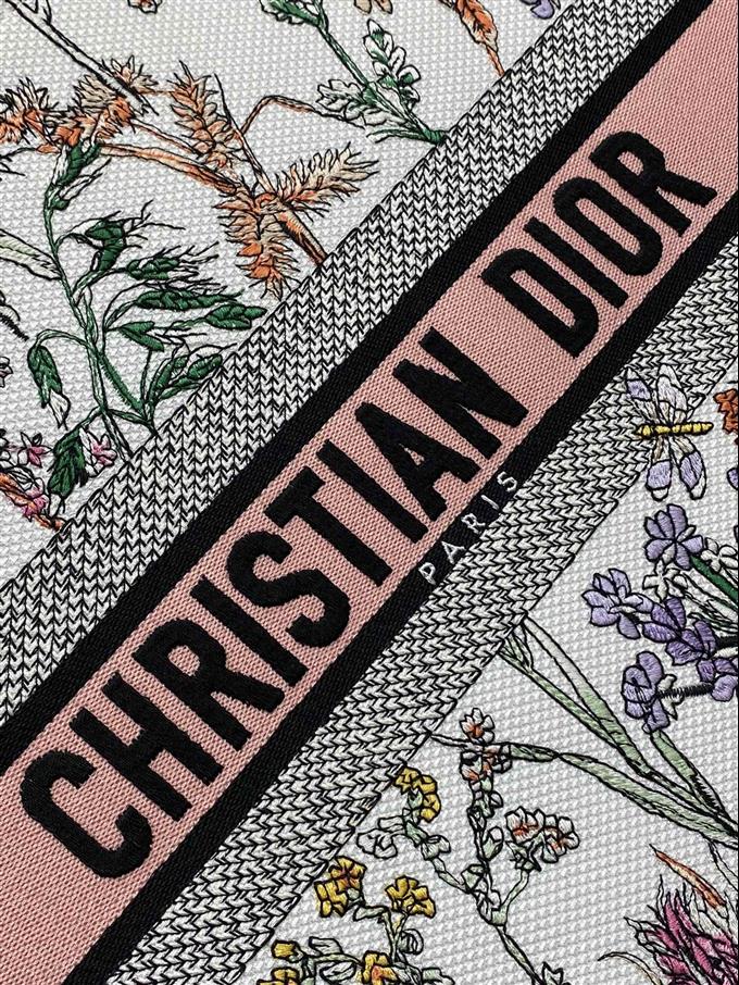 2025228Y600P203826656