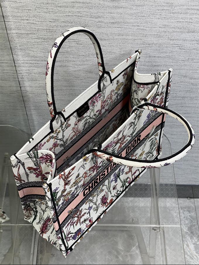 2025228Y600P212142487