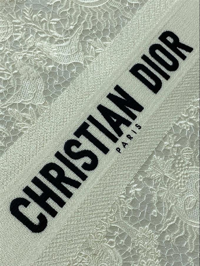 2025228Y600P212143102