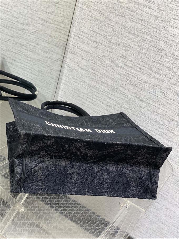 2025228Y600P212143324