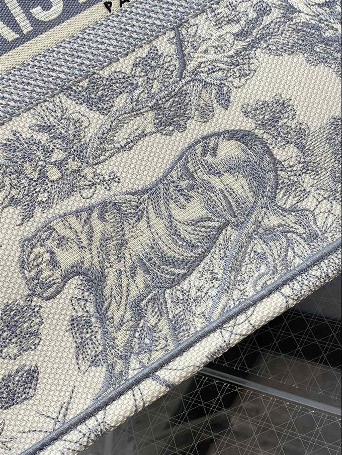 2025228Y600P212143828