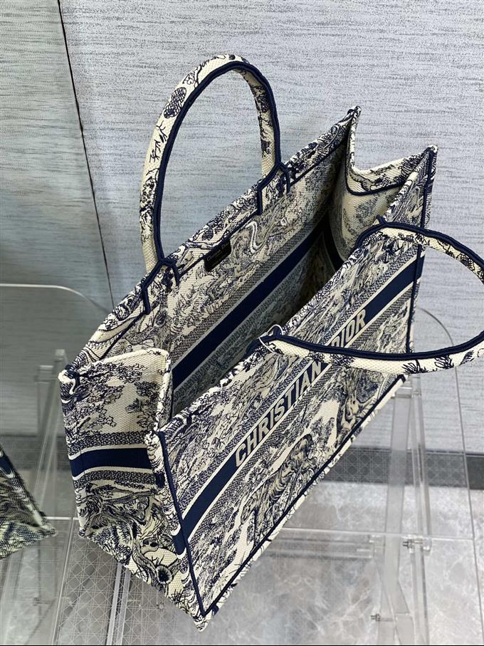 2025228Y600P212144494