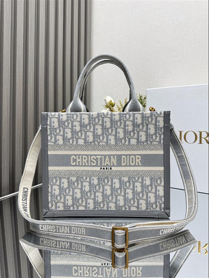 2025228Y650P203827773