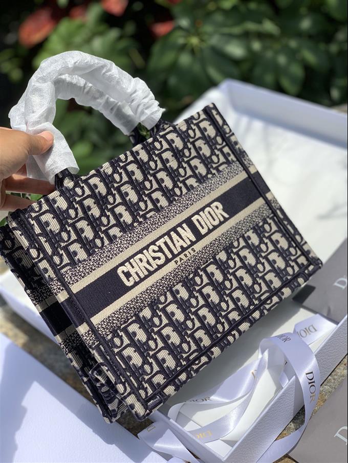 2025228Y700P212145299