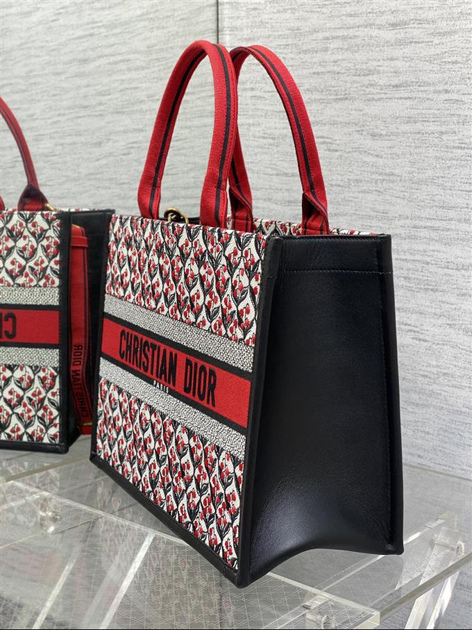 2025228Y700P21227799