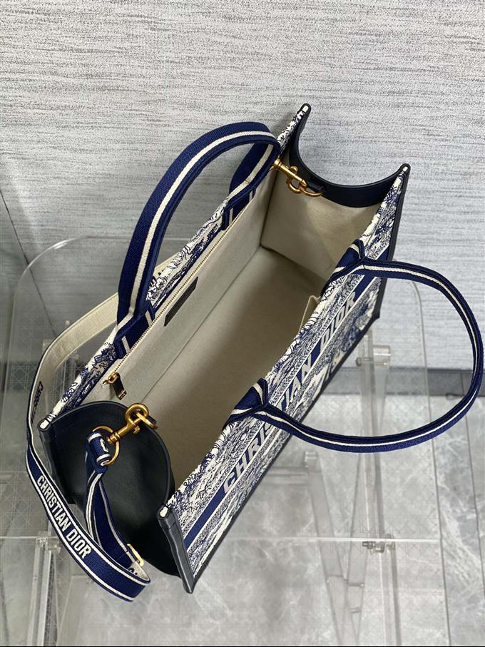 2025228Y700P21228113