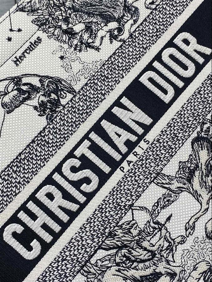 2025228Y700P21228160