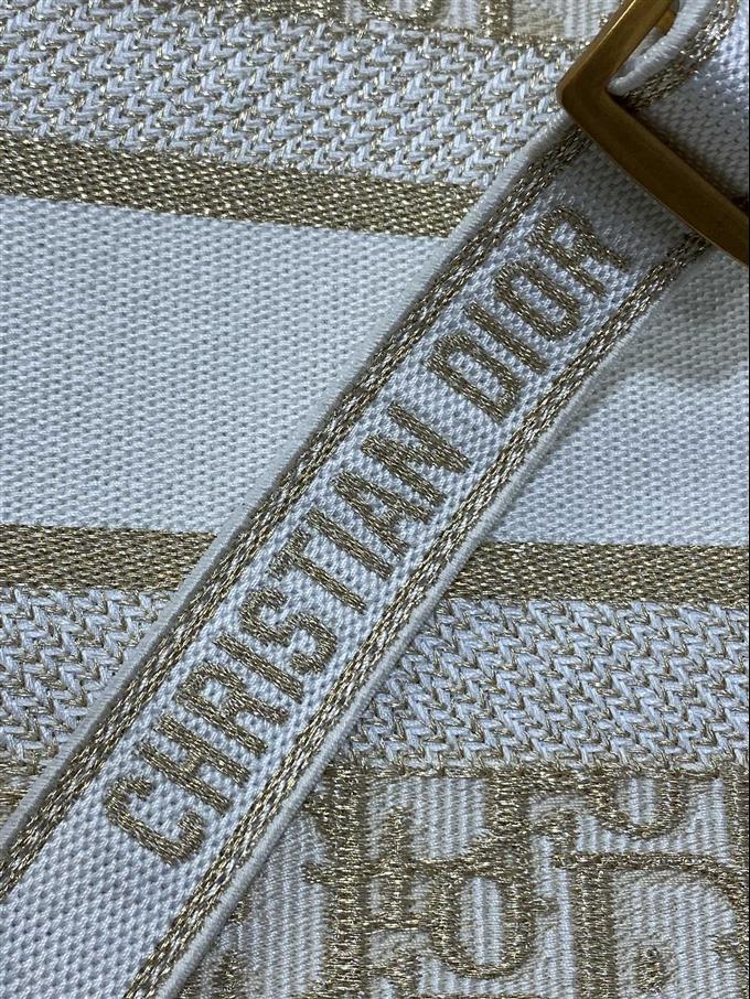 2025228Y700P21228922