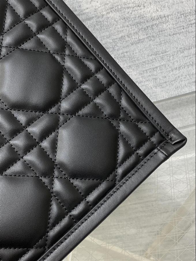 2025228Y750P212147601