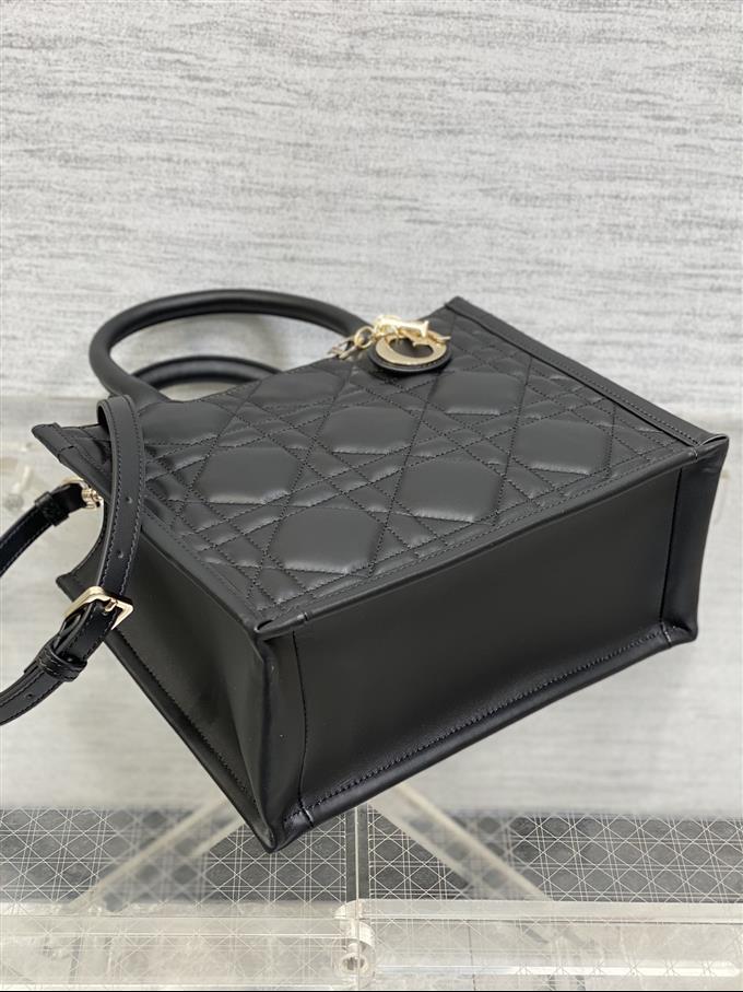 2025228Y750P212147631