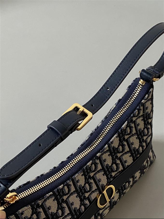 2025228Y530P20533400