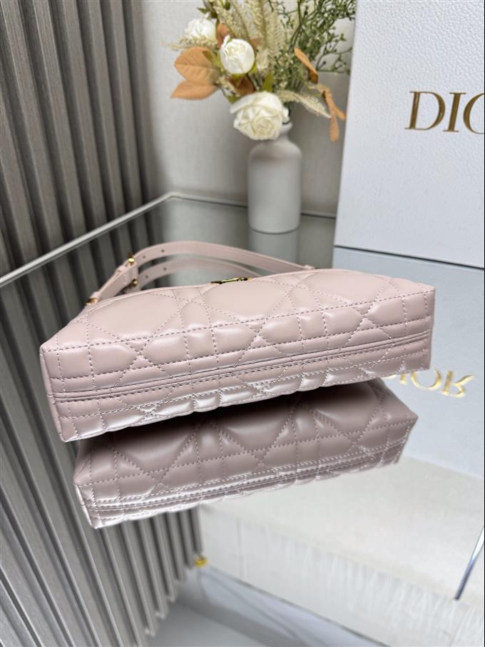 2025228Y580P20535545