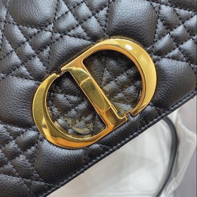 2025228Y600P20536900