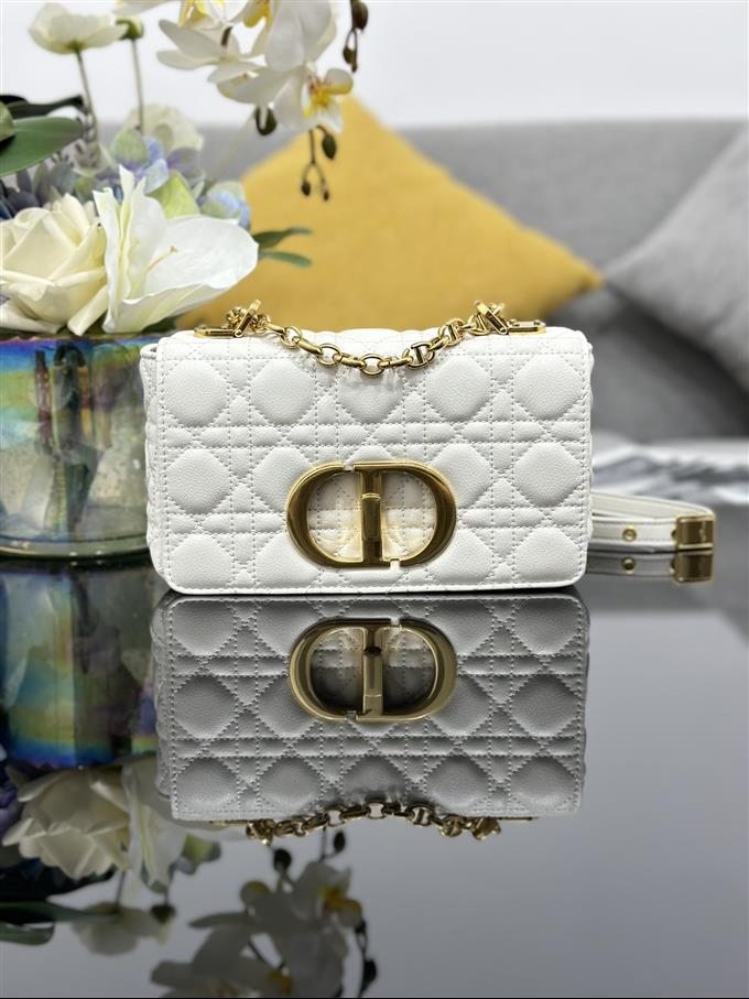 2025228Y600P20538688