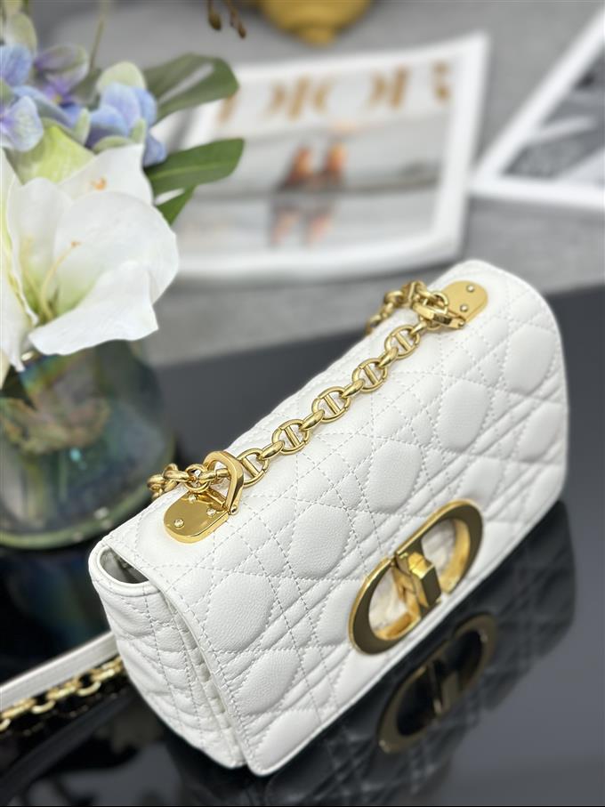 2025228Y600P20538751