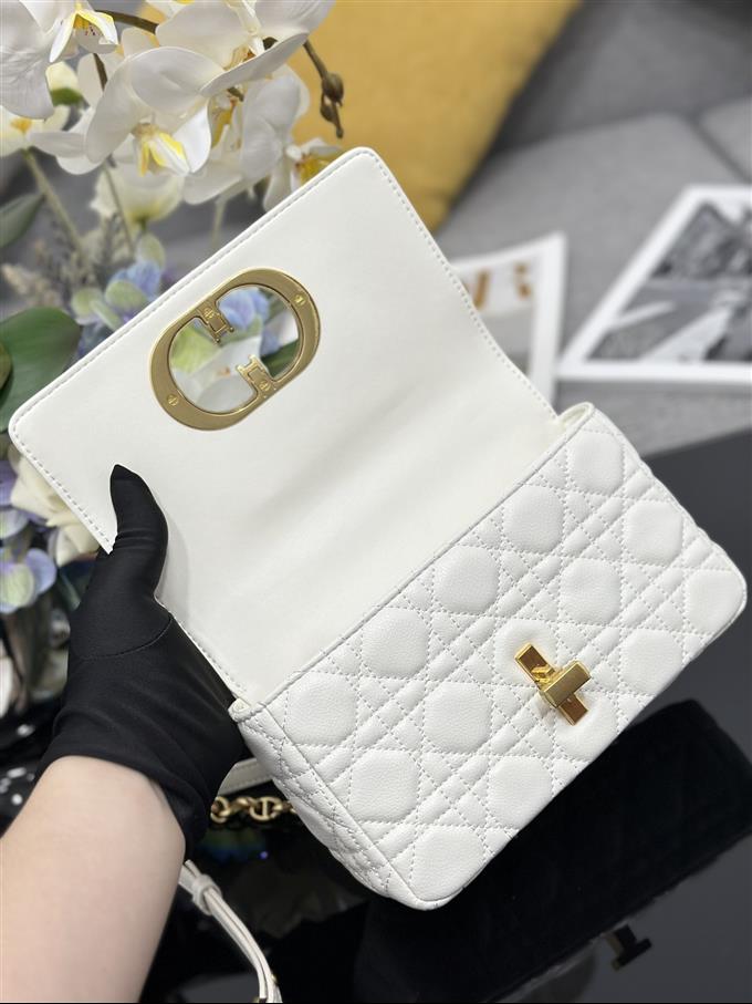 2025228Y600P20538783