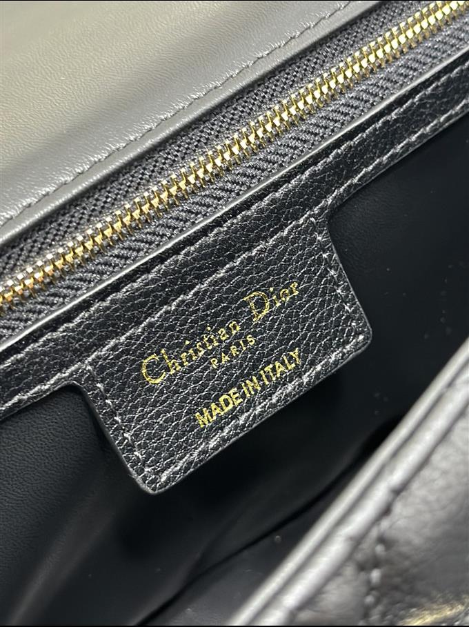 2025228Y650P20539101