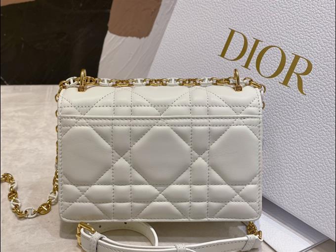 2025228Y680P20538203