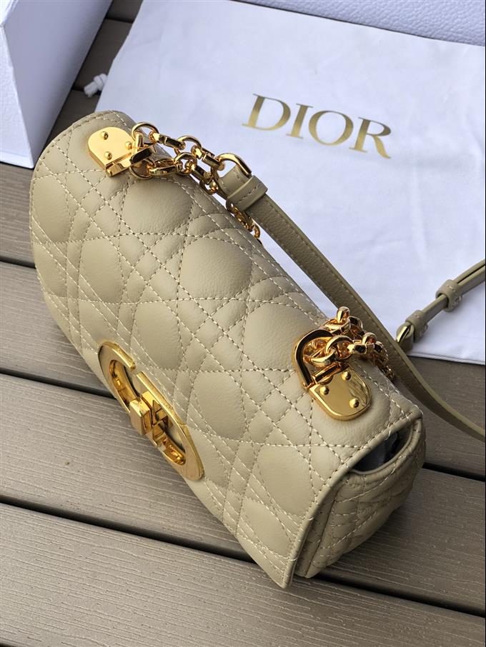 2025228Y900P20531431