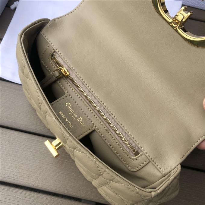 2025228Y900P20531462