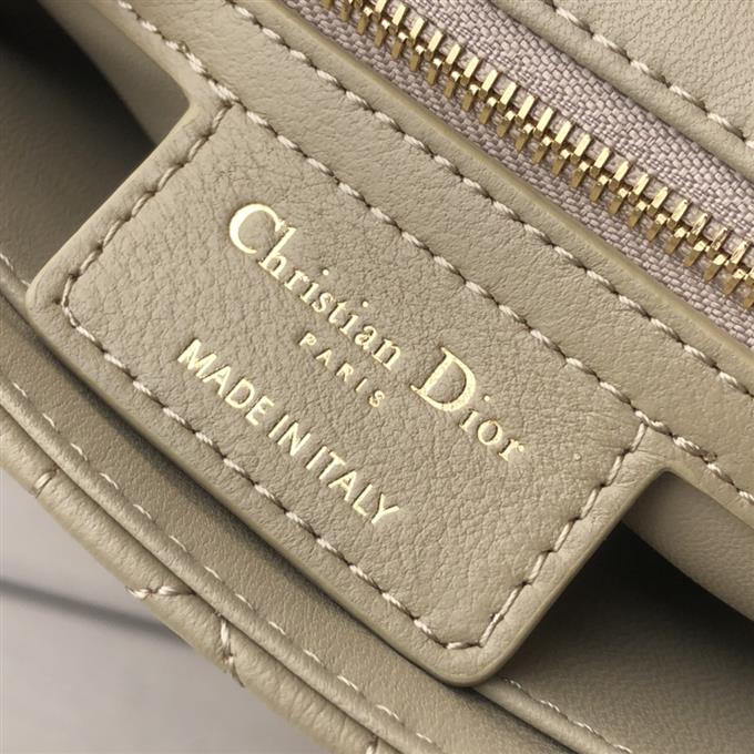 2025228Y900P20531478