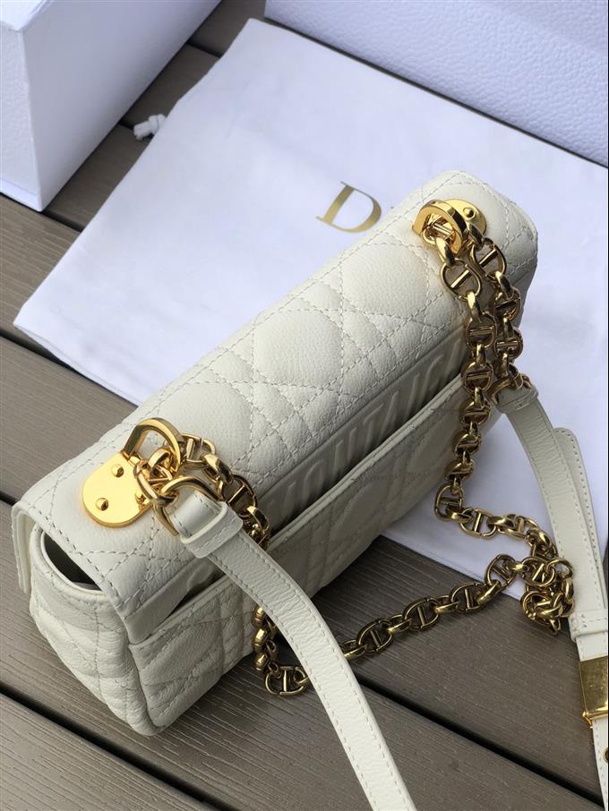 2025228Y900P20531572