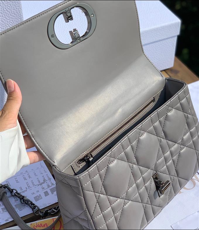 2025228Y950P20532210