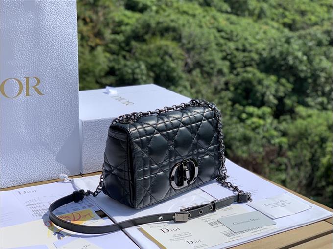 2025228Y950P20532256