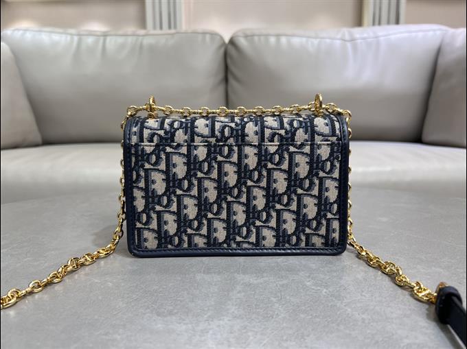 2025228Y550P222127513