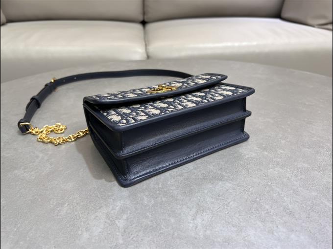 2025228Y550P222127559