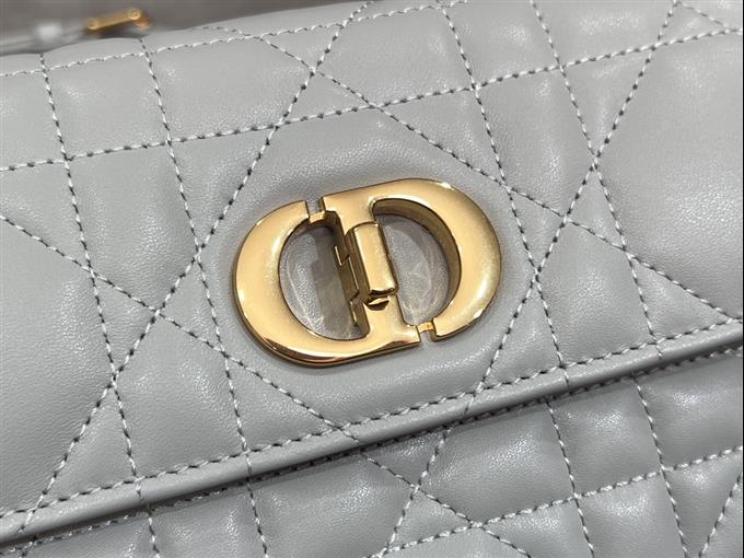 2025228Y600P222127685